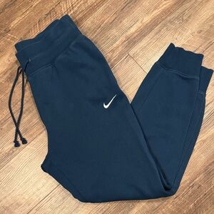 Nike Women's Mid-Rise Joggers, size Medium